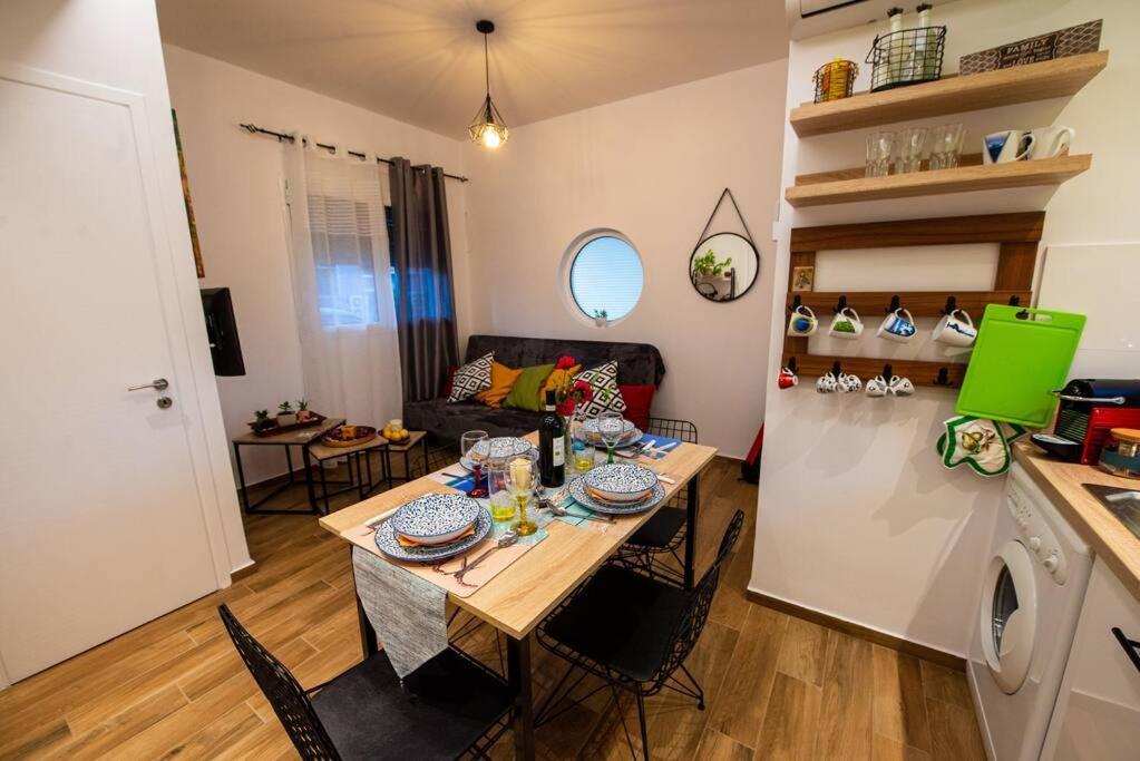 Lemon Garden Stylish Private Apartment Kalamata Eksteriør billede